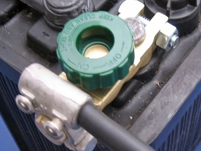 battery cut off switch