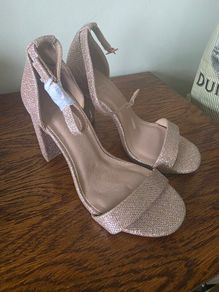 high heels - rose gold sparkle heels, unworn, size 4