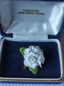 Vintage Coalport brooch