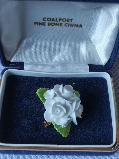 Vintage Coalport brooch