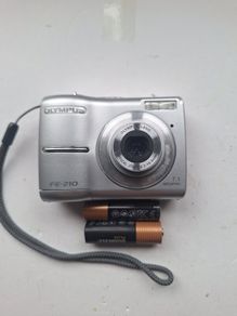 Olympus FE 210
