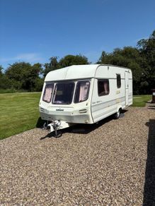 4 berth lunar caravan
