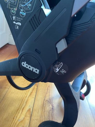 Doona i Car Seat and Stroller with Accessories - Nitro Black - Excellent Condition