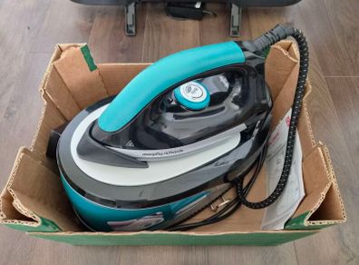 Morphy Richards steam iron
