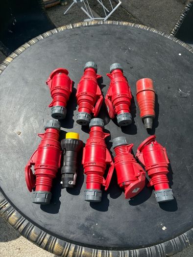 Trailing sockets