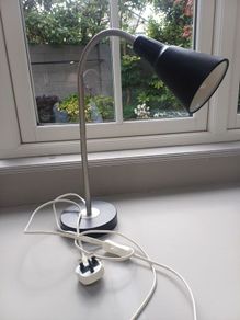 Desk lamp