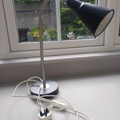 Desk lamp