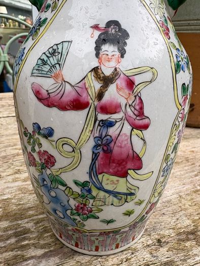 Traditional Chinese Porcelain Vase with hand painted figures