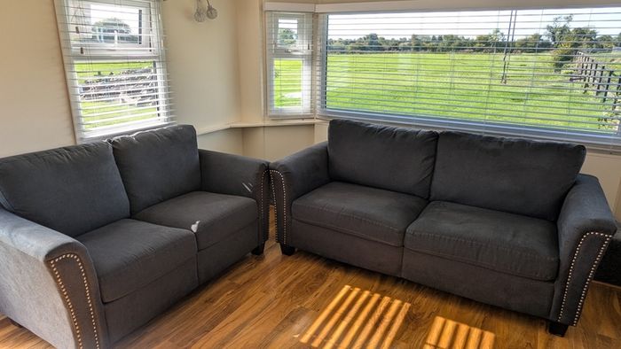 Like New 3-seater & 2-seater Sofa Set