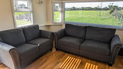 Like New 3-seater & 2-seater Sofa Set