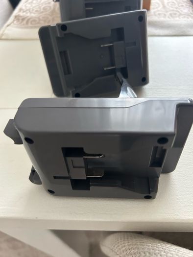 Adapter For Dyson V6 V7 V8 To For Makita/Dewalt/Milwaukee 18V Li-ion Battery DC59 DC58 DC62 SV09 SV05 SV10 V8