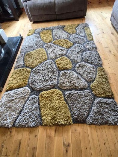 Rug