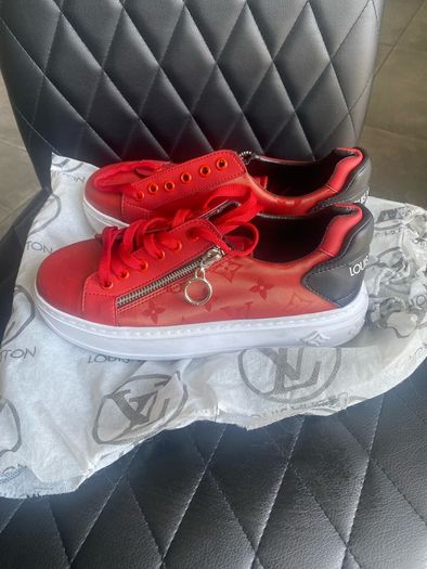 Size uk36 Trainers