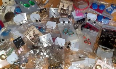Job Lot 100 Pairs Brand New Earrings Wrapped