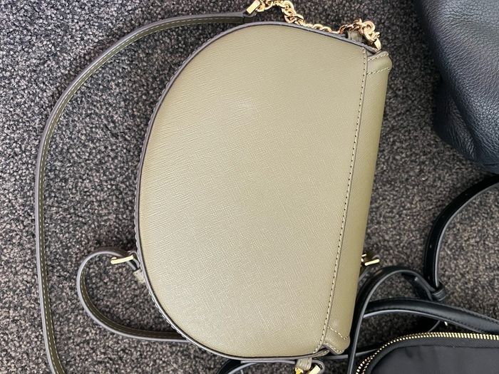 Brand new Michael kors Olive jetset crossbody leather bag