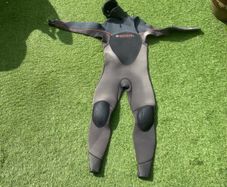 Ripcurl wet suit medium
