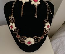 Johnny Loves Rosie Statement Necklet and Earrings