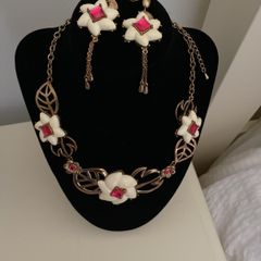 Johnny Loves Rosie Statement Necklet and Earrings