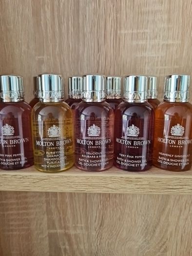 Molton Brown mid sized bottles 50ml each. 4 bottles for 10e