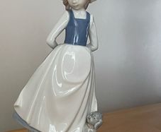 Nao By Lladro Figurine