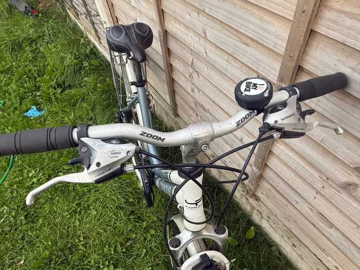 Both bikes 28" inch perfect condition both