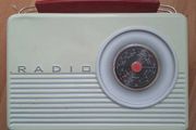 Retro Tin/Novelty Retro Classic Style Tin Radio.
