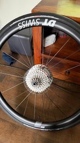 DT Swiss Dicut 1600 35mm wheelset with ultegra cassette, rotors and shcwalbe tyres