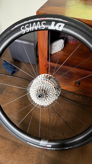 DT Swiss Dicut 1600 35mm wheelset with ultegra cassette, rotors and shcwalbe tyres