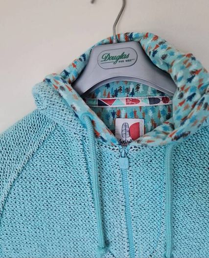 Weird fish chicoa hoodie Size l4 ptp 21" Full zip turquoise in excellent condition