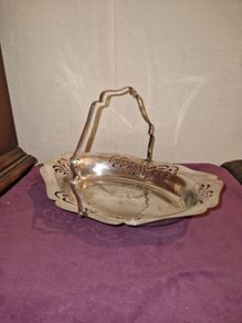 Vintage Unett Plate Silver Fruit/Eggs Carry Basket