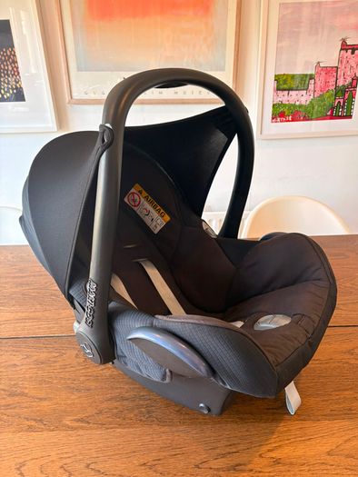 Maxi-Cosi Infant Car Seat