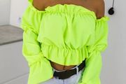 Shoulder crop top M