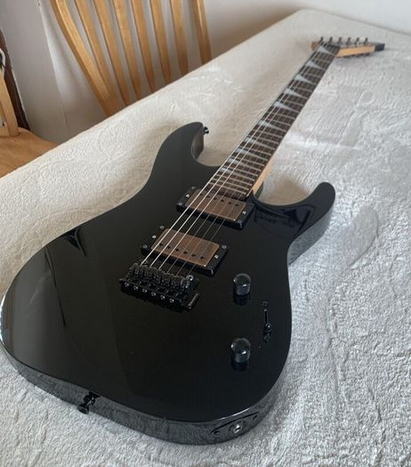 Jackson Dinky with Babicz Tremolo and Japan Neck