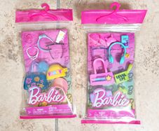 Barbie 2024 Mattel 2 x Barbie Fashionistas Fashion and Accessories GWD98 NEW