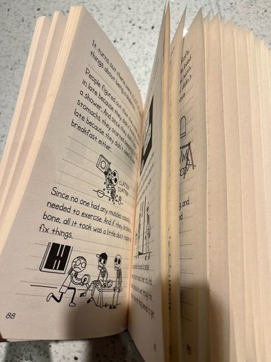 A wimpy kid story. Awesome Friendly Spooky Stories - Hardback New