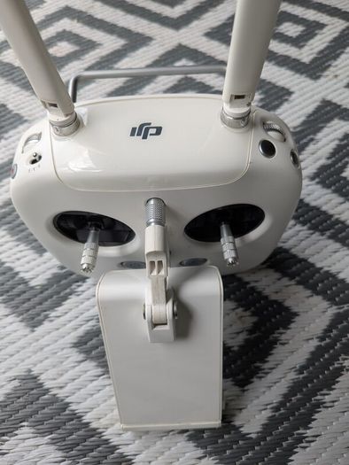 Dji phantom 4 controller