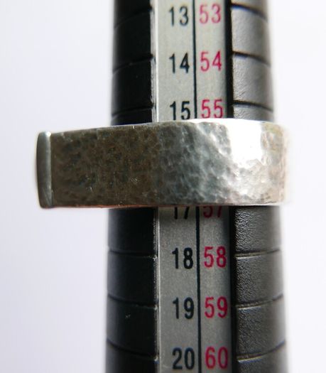 Vintage 925 Sterling Silver Ring with Rectangular Stone