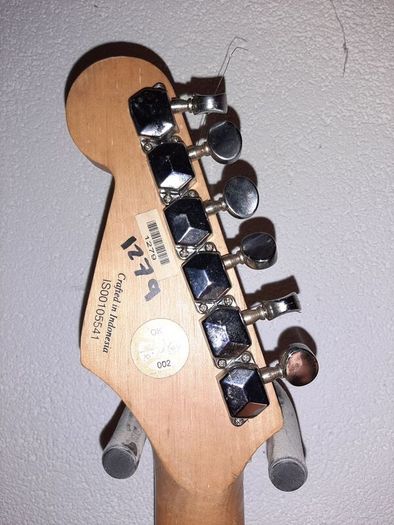 electric guitar