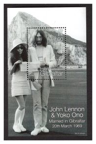 1999 Gibraltar John Lennon & Yoko Ono 1 Pound Commemorative Stamp Miniature Sheet Commemorating their Marriage in Gibraltar on 20 March 1969 Mint Never Hinged issued on the 30th Anniversary