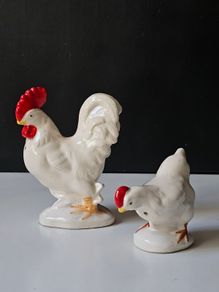 Rooster and Hen Vintage Salt and Pepper Shaker Set