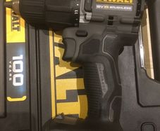 Dewalt