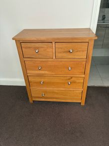 Free chest of drawers available from Bray