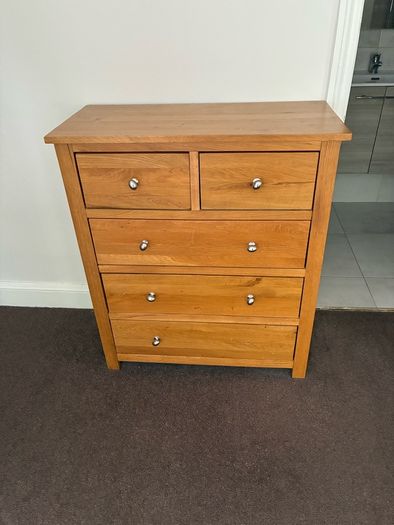 Free chest of drawers available from Bray