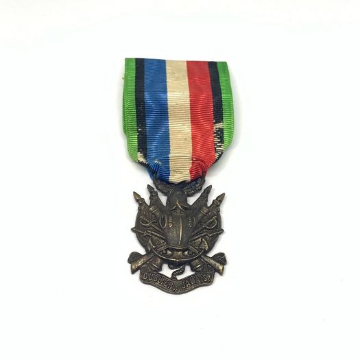 Antique Franco Prussian war veterans medal