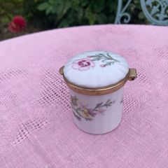 Porcelaine boxes 10 euros each