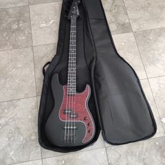 Harley Benton Bass, Amp, Bag and Lead Bundle - Ideal for Beginners and Intermediate Players