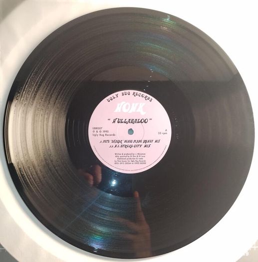 Honk - Hullabaloo - Ugly Bug Records - QUALITY 90s Pete BONES 303 Piano HOUSE CLASSIC!