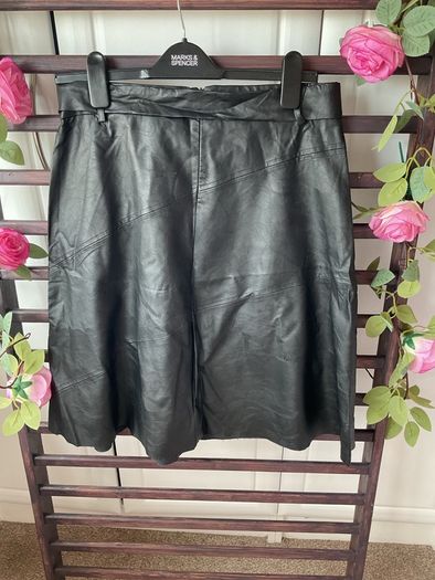 skirt Bnwt Aline black leather look skirt Relish brand eu 46 16/18