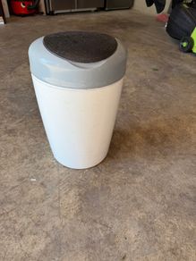 nappy bin