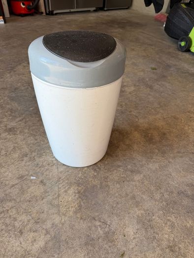 nappy bin